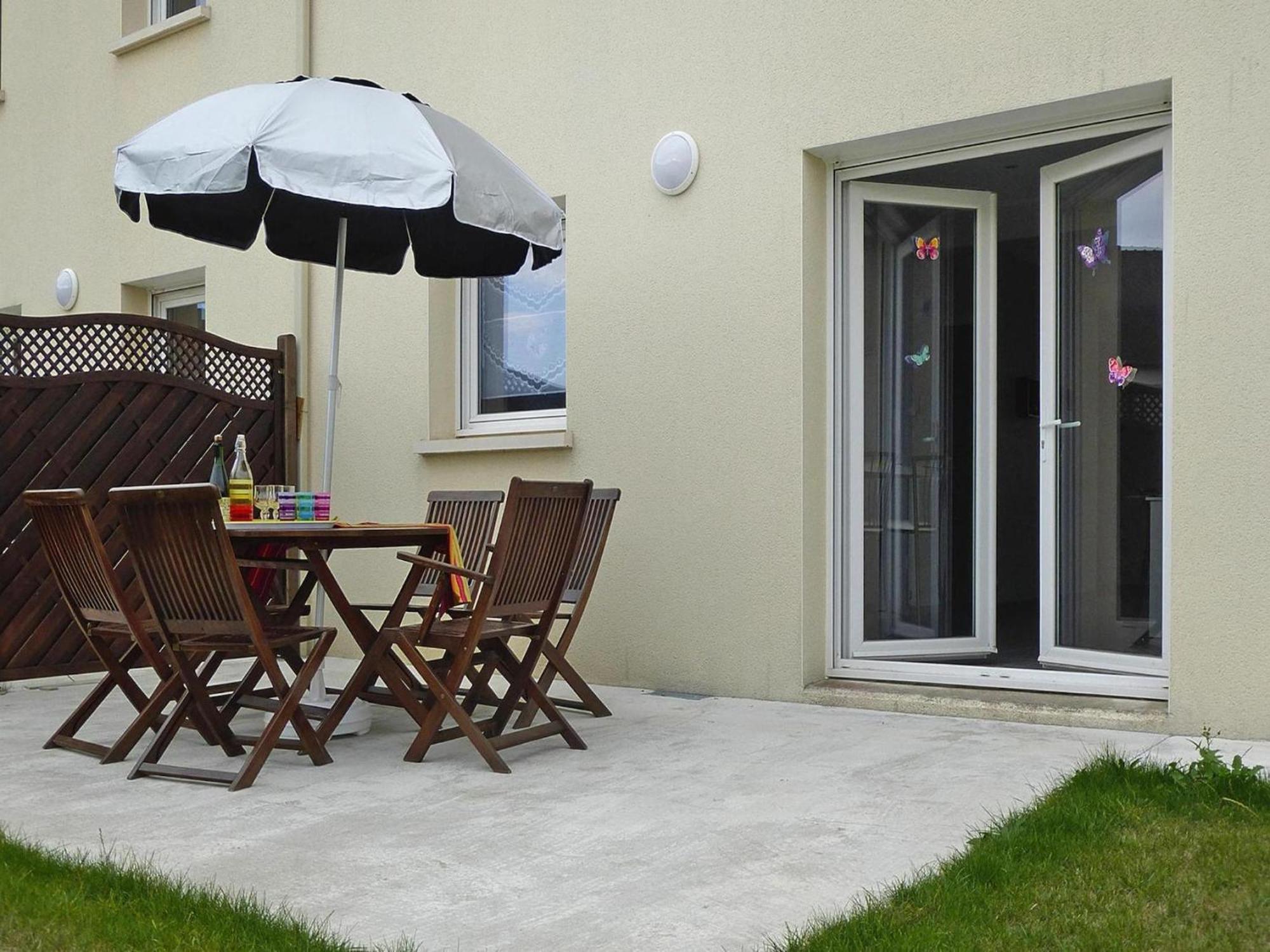 Modern Semi Detached House With Terrace Saint Quay Portrieux Villa Kültér fotó